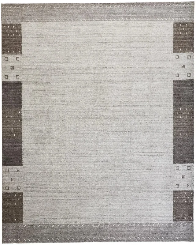 Legacy 9836575F Light Grey Rug