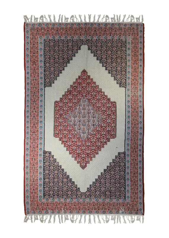 Persian Rug Senneh Handmade Area Traditional 4'10"x8'3" (5x8) Whites/Beige Red Kilim Geometric Design #A34366