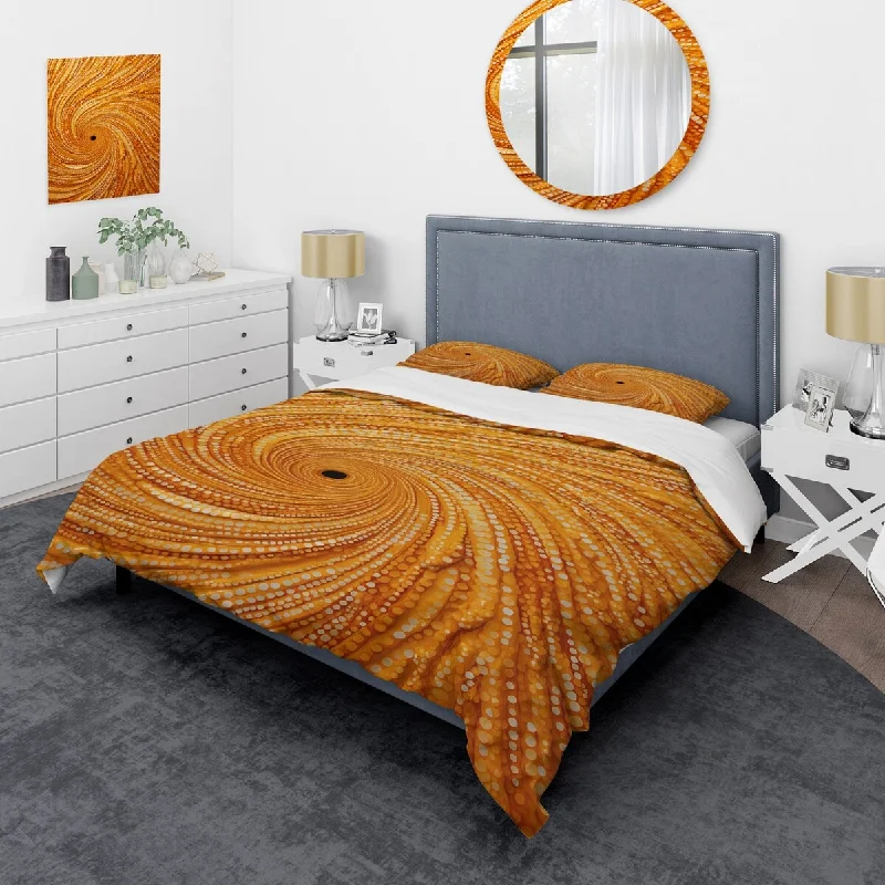 Designart "Abstract orange swirl collages II" Abstract Collages Bedding Cover Set - Traditional Bed Set with Shams