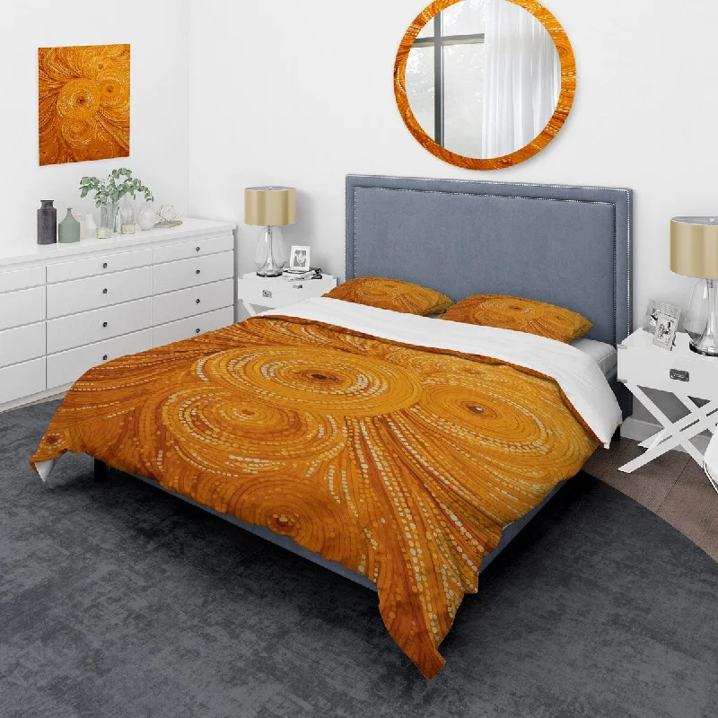 Designart "Abstract orange swirl collages III" Abstract Collages Bedding Cover Set - Traditional Bed Set with Shams