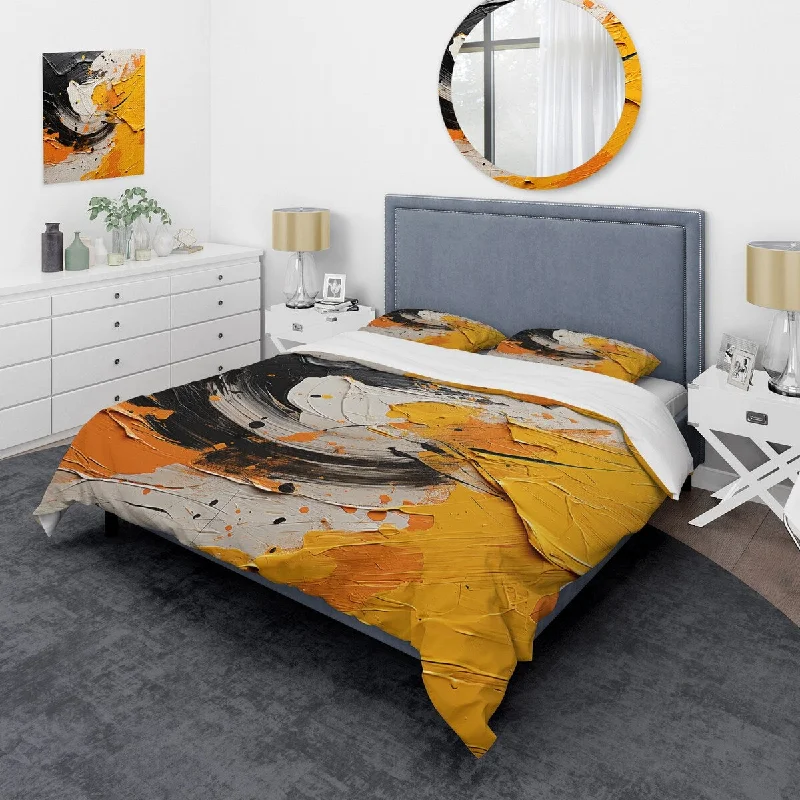 Designart "Abstract yellow and black spiral collage" Abstract Collages Bedding Cover Set Traditional Bed Set with Shams