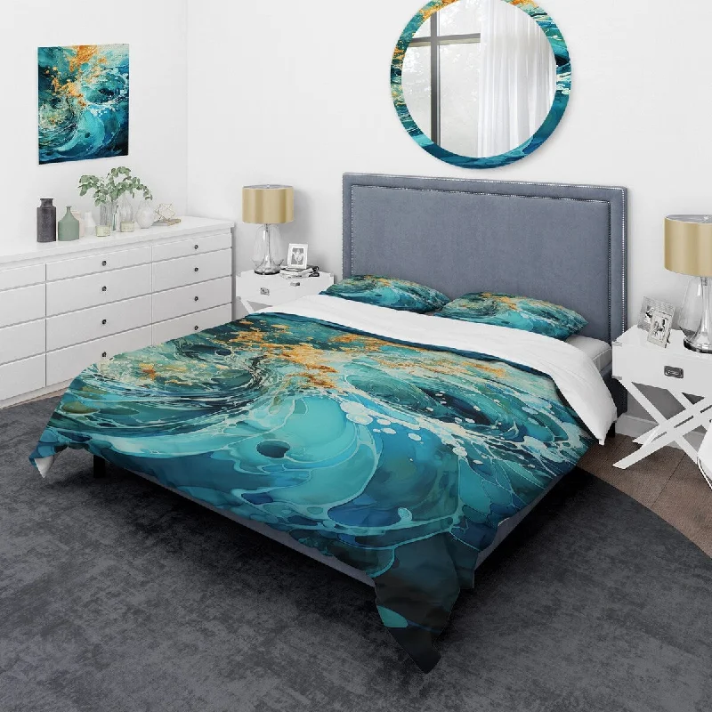 Designart "Aqua Dream rush flow 3" Abstract Collages Bedding Cover Set - Traditional Bed Set with Shams