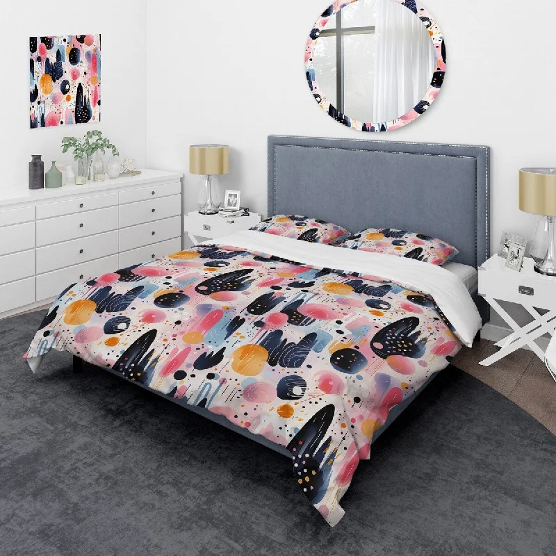 Designart "Blue And Pink Midcentury Geometric Collage I" Black Modern Bedding Cover Set With 2 Shams