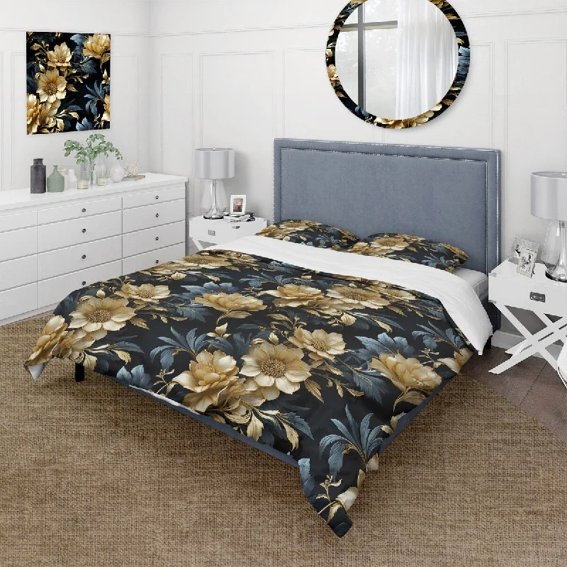 Designart "Gold And Blue Gilded Damask Reverie I" Black Damask bedding covert set with 2 shams