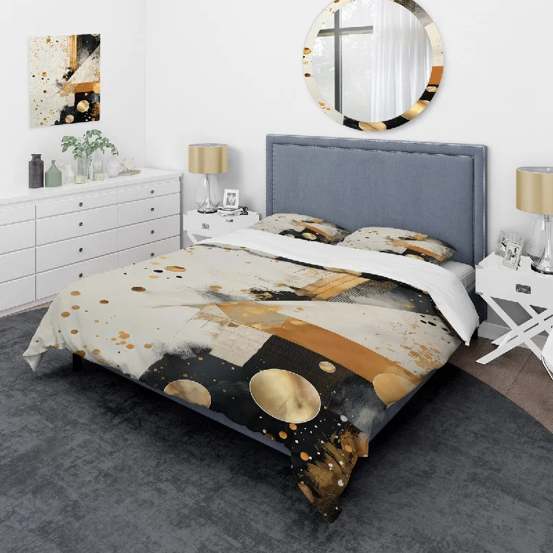 Designart "Gold and Grey Sunset Collage II" Abstract Collages Bedding Cover Set - Traditional Bed Set with Shams