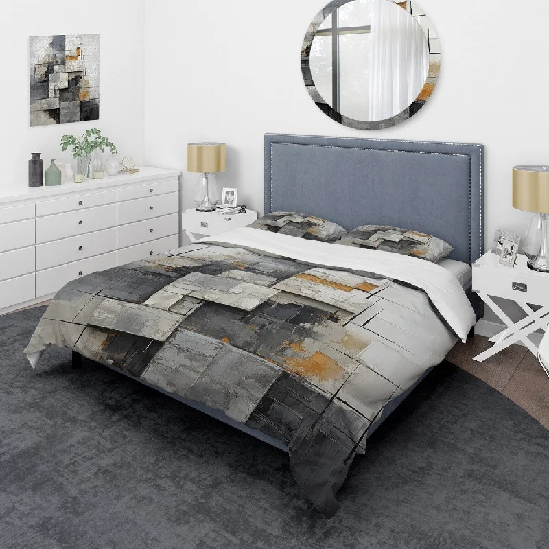 Designart "Grey and white Abstract Cityscape 4" Abstract Collages Bedding Cover Set - Traditional Bed Set with Shams