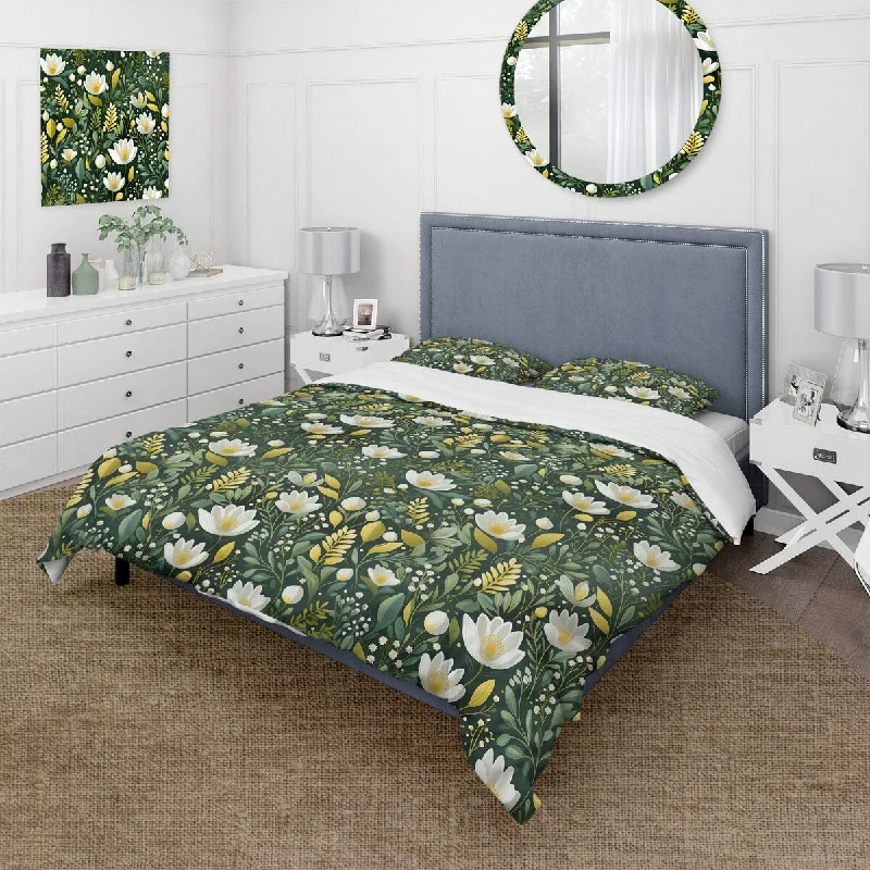 Designart "Meadow Greenery Botanical Green II" White Floral Bed Cover Set With 2 Shams