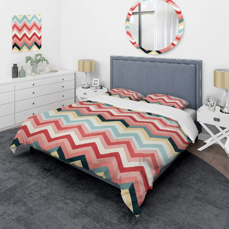 Designart "Modern Chic Chevron Pattern" glam bedding set with shams