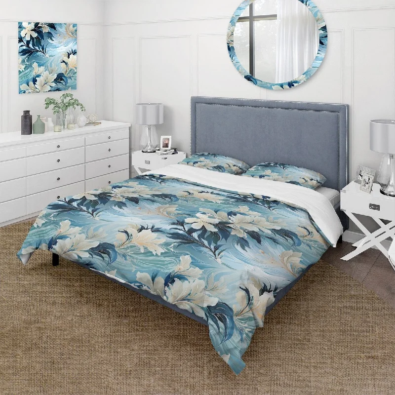 Designart "Oceanic Dreamscape Tropical Pattern V" Floral Bedding Set With Shams