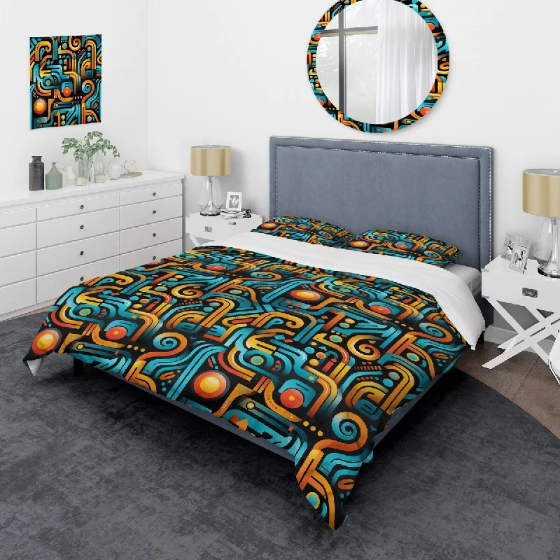 Designart "Orange Nomadic Geometric Illusions I" Turquoise Modern Bedding Cover Set With 2 Shams