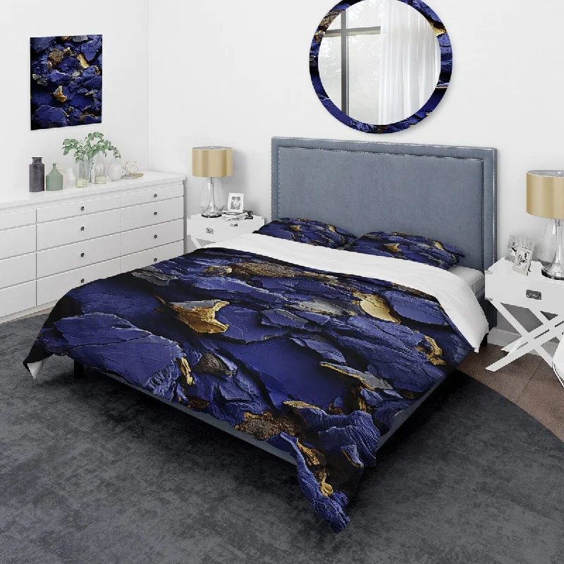 Designart "Sapphire Serenade Abstract collage rock" Abstract Collages Bedding Cover Set - Traditional Bed Set with Shams