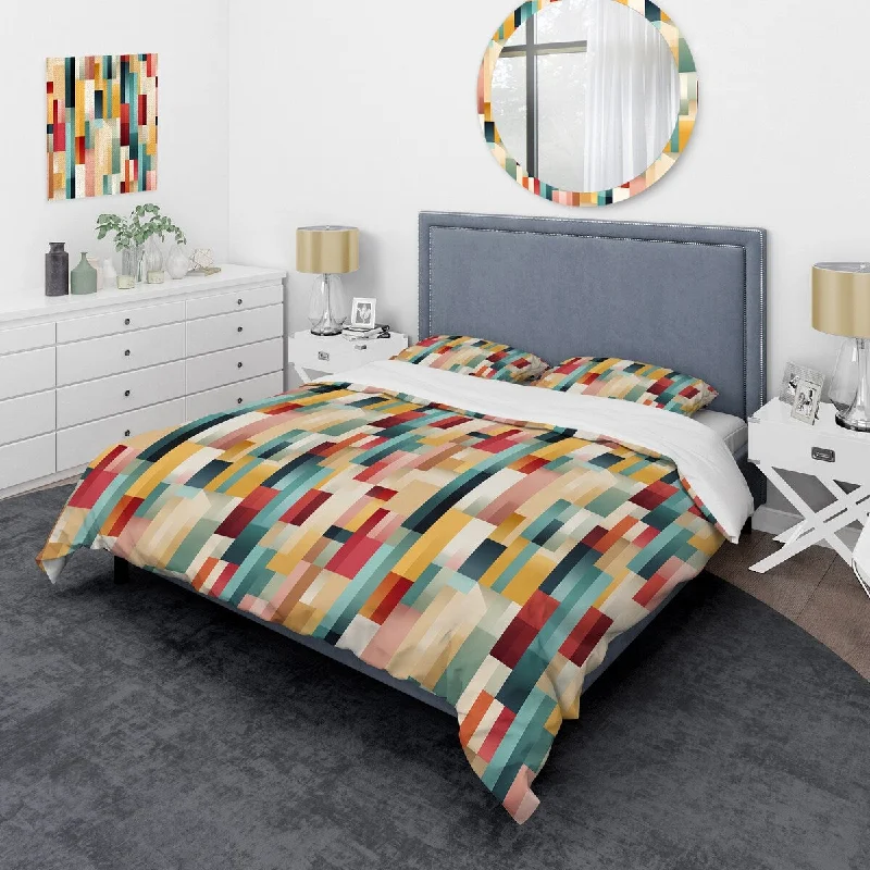 Designart "Urban Simplicity I" Modern Bedding Cover Set With 2 Shams