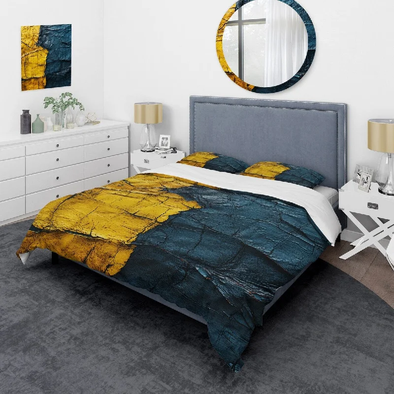 Designart "Yellow Azure Harmonic collages" Abstract Collages Bedding Cover Set - Traditional Bed Set with Shams