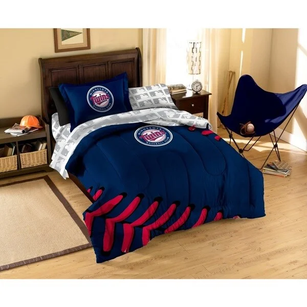 The Northwest Company MLB Minnesota Twins 7-piece Bed in a Bag Set