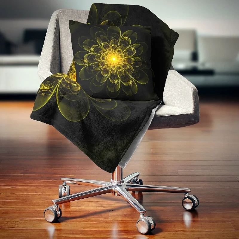 Designart 'Ideal Fractal Flower Digital Art in Yellow' Floral Throw Blanket