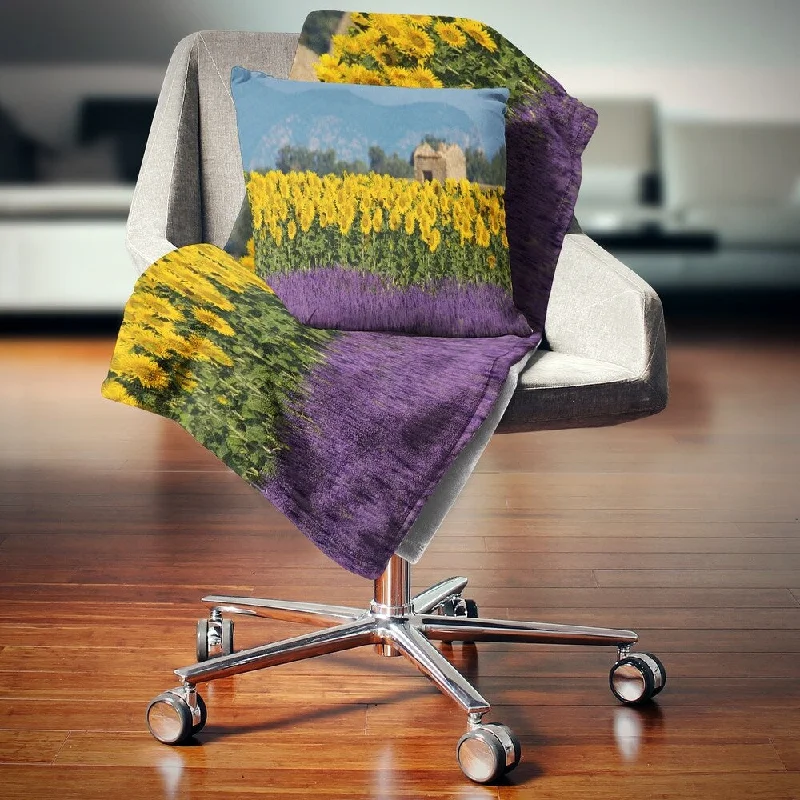 Designart 'Lavender and Sunflower in Provence' Floral Throw Blanket