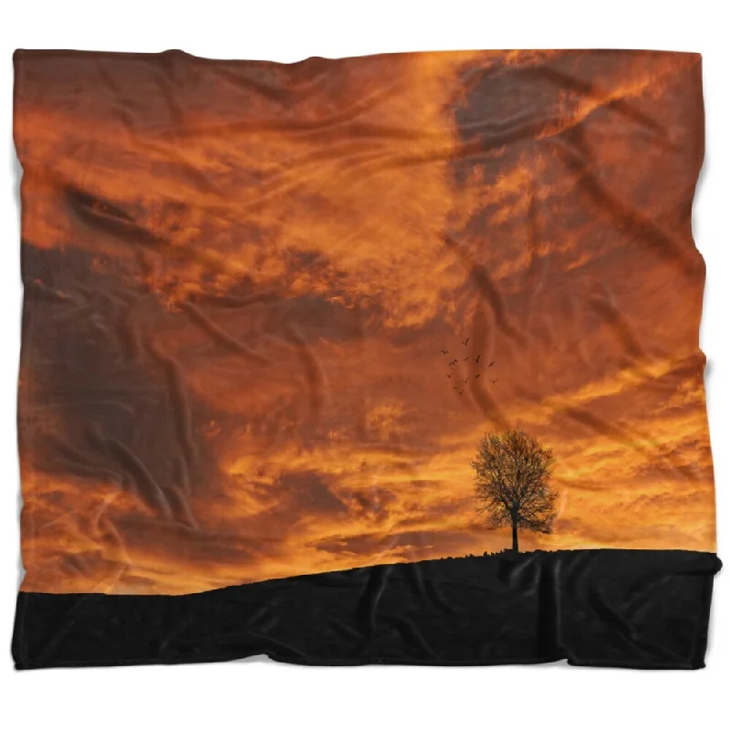 Designart 'Lonely Tree under Brown Sky' Landscape Fleece Throw Blanket