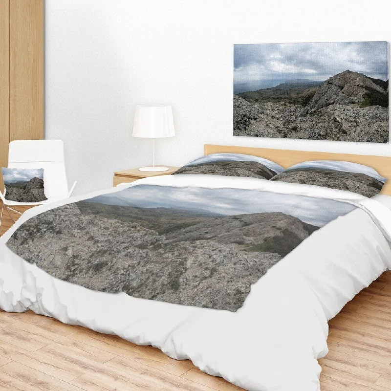 Designart 'Rocky Mountain Peak Panorama' Landscape Fleece Throw Blanket