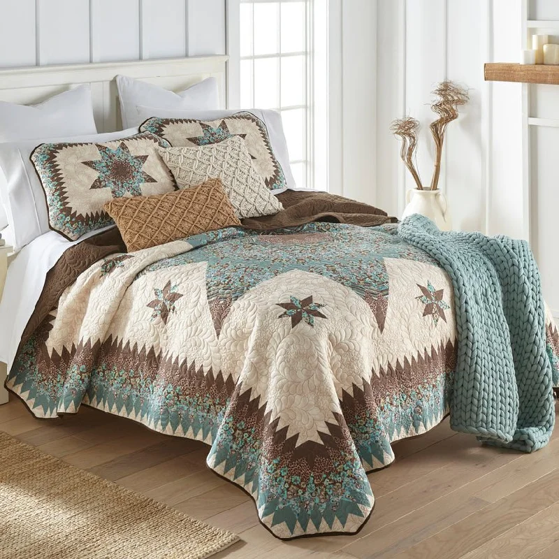 Sea Breeze Star Reversible Quilt Set - Twin